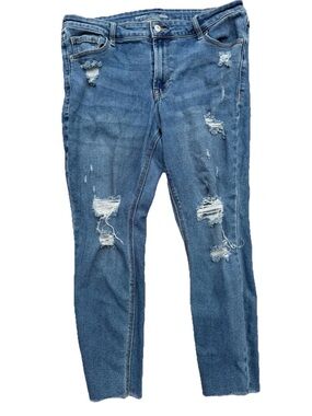 Old Navy Rockstar Mid-Rise Distressed Super Skinny Jeans Size 14 Short